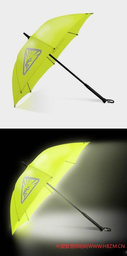 照明傘是雨傘與氪氣燈泡的結(jié)合，在漆黑的夜晚可以照亮前路，由四節(jié)AA電池供電