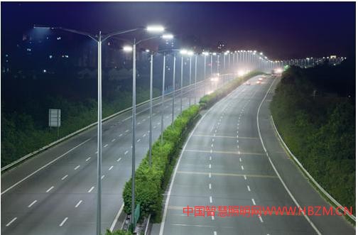中國(guó)智慧照明網(wǎng)路燈照明圖片