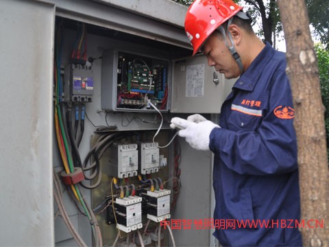 做中國最美照明人---保定市路燈管理處 孟慶崴