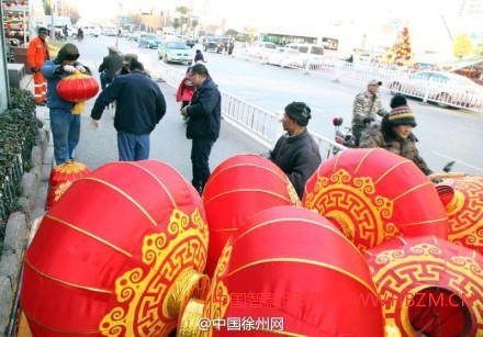 徐州市照明管理處大紅燈籠路邊掛