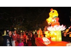 福州市民喜逛燈會(huì)歡度元宵
