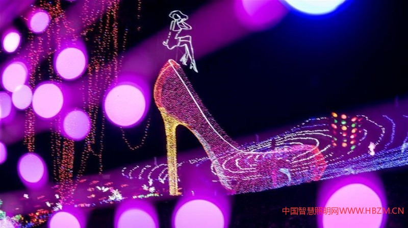 重慶市涪陵區(qū)藺市鎮(zhèn)美心紅酒小鎮(zhèn)元宵燈光藝術(shù)節(jié)現(xiàn)場