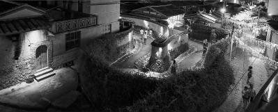 嵩口古鎮(zhèn)鶴形路夜景