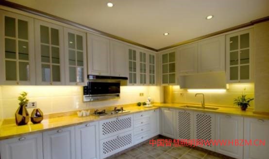 廚房灶臺(tái)裝修效果圖