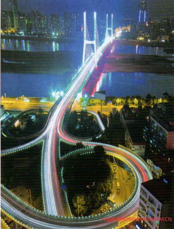 橋梁景觀照明燈