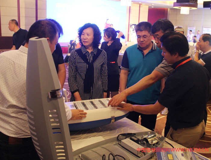 浙江世明光學(xué)科技有限公司考什么吸引了河北省照明行業(yè)協(xié)會領(lǐng)導(dǎo)及河北照明管理單位的負(fù)責(zé)人