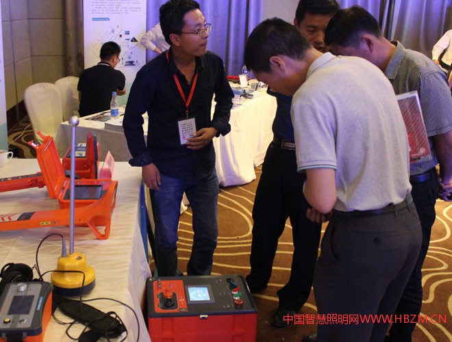 華傲電纜故障測試儀參加2017河北城市照明發(fā)展合作論壇對接會