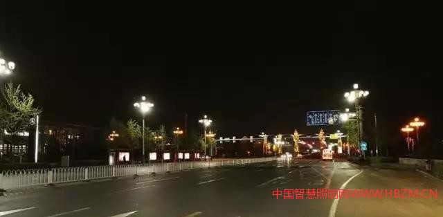 唐山市政環(huán)衛(wèi)處路燈所扎實(shí)做好路燈設(shè)施日常維修養(yǎng)護(hù)工作