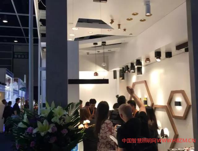 19屆香港國際秋季燈飾展在香港會議展覽中心盛大開幕