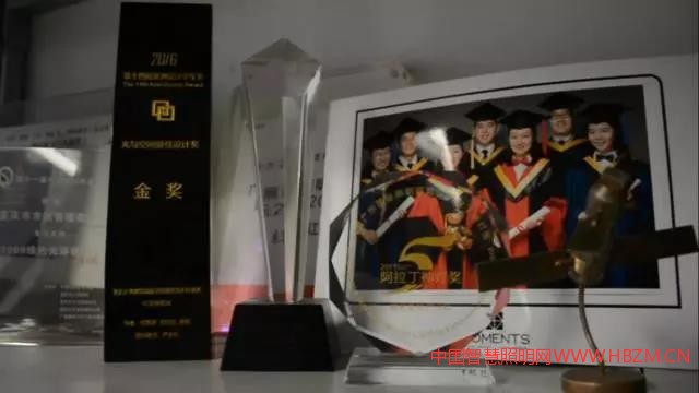 嚴(yán)老師工作室