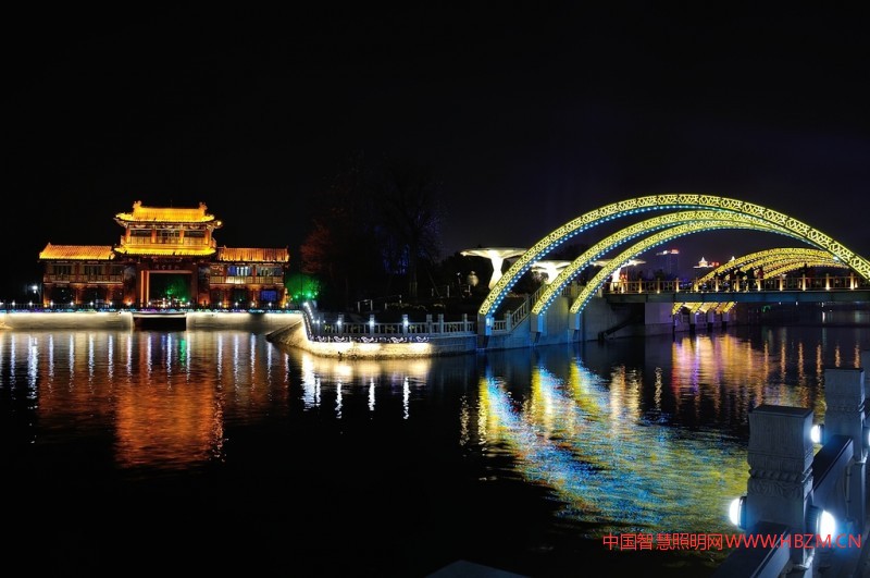 智達(dá)光電出品：怎一個(gè)&ldquo;美&rdquo;字了得&mdash;&mdash;龍湖公園