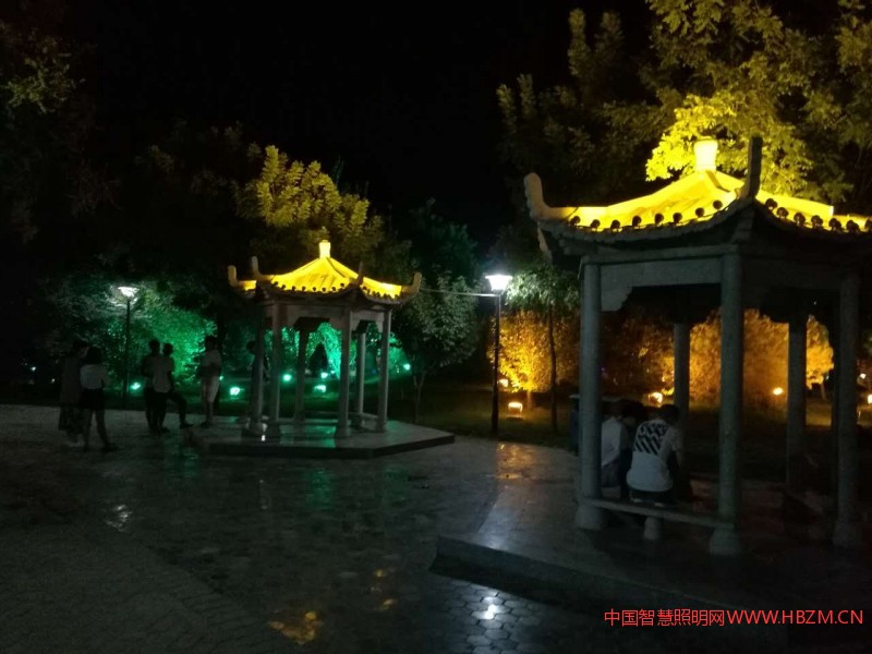 如今的無極，已然是燈火輝煌