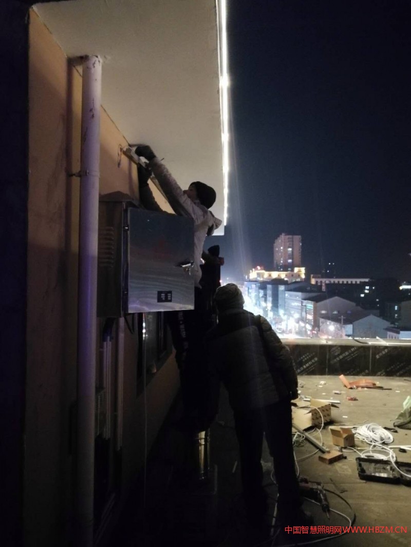 向每一位在寒風(fēng)中奮戰(zhàn)的智達(dá)人，  致敬！