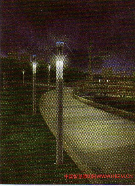 多功能智慧路燈桿示意圖