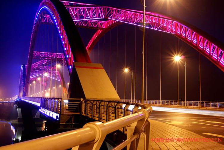 打造南充魅力夜景，順舟智能助力一江兩岸景觀亮化項(xiàng)目完成