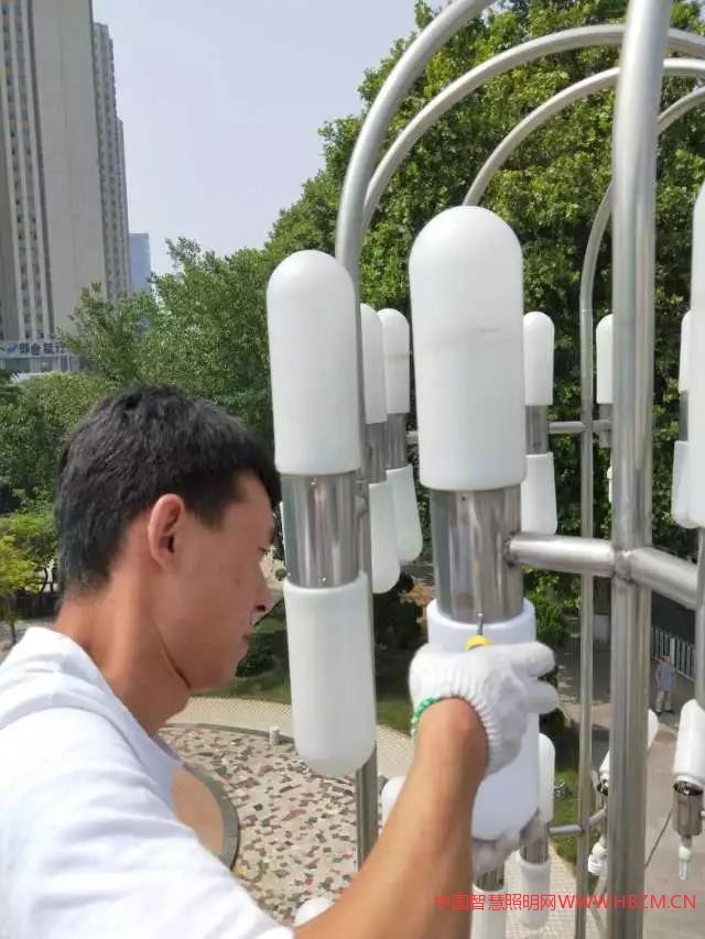 路燈維修---中國智慧照明網(wǎng)