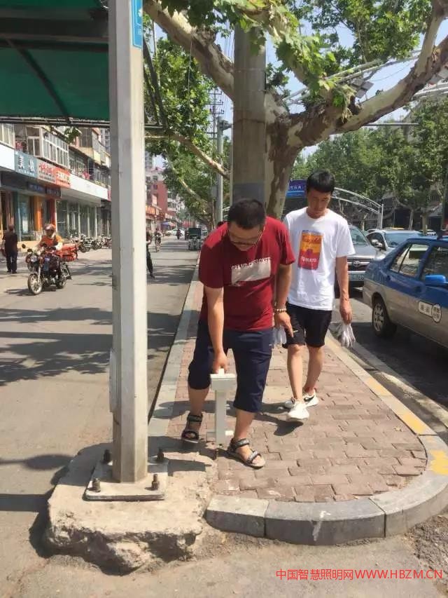 路燈維修---中國智慧照明網(wǎng)