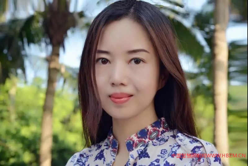 康麗娟   華南師范大學(xué)美術(shù)學(xué)院副教授，碩士研究生導(dǎo)師、主任