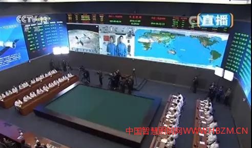 弧形轉(zhuǎn)角屏&ldquo;整屏無(wú)縫銜接&rdquo;的技術(shù)難關(guān)