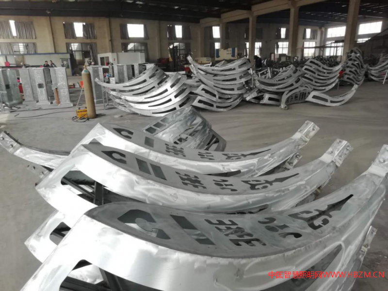 定制景觀路燈常見的八大問題及解決策略