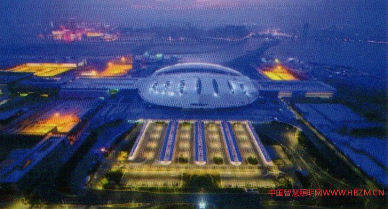 珠港澳大橋照明開創(chuàng)式設計和應用