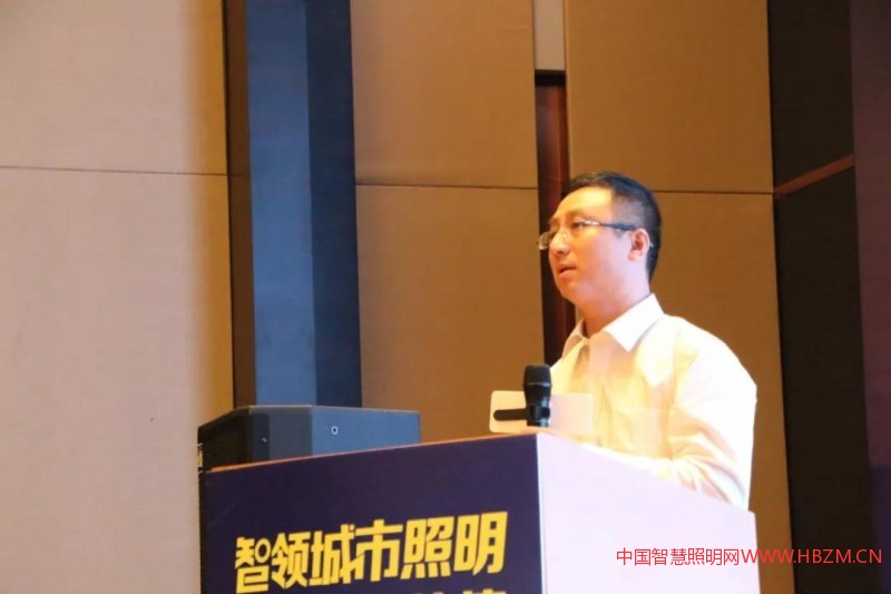 無錫市照明管理處副處長(zhǎng)/高級(jí)工程師王曉東  