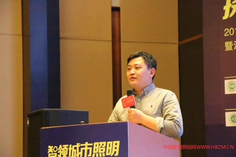 天津大學(xué)建筑學(xué)院副教授博導(dǎo)、建筑技術(shù)科學(xué)研究所副所長(zhǎng)張明宇