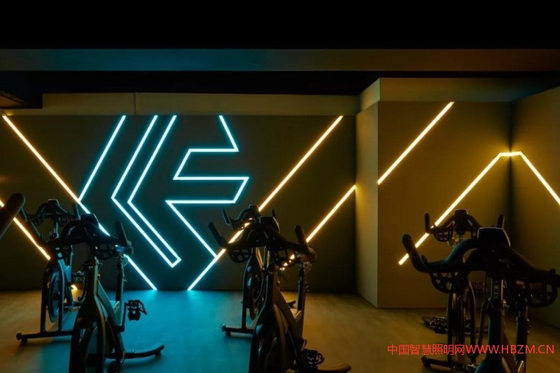 恰到好處健身會(huì)所照明，燃燒你的卡路里！