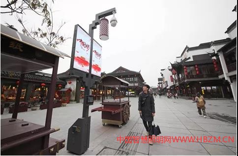 江蘇南京市夫子廟智慧燈桿