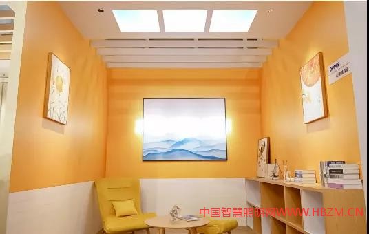 三雄極光也把&ldquo;太陽光&rdquo;請(qǐng)進(jìn)廈門教育裝備展現(xiàn)場(chǎng)