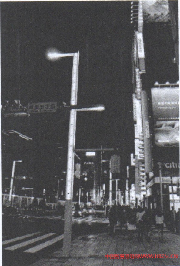  圖1  日本銀座路燈