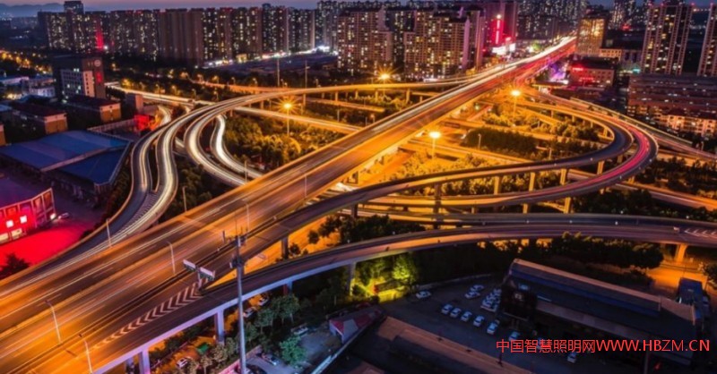 城市通途 1 （一等獎(jiǎng)） 攝影者：石家莊市城市照明管護(hù)中心 趙潔