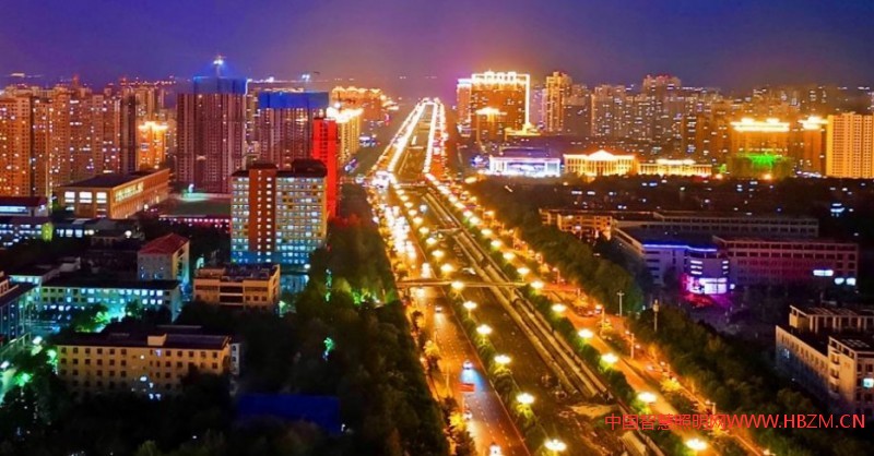 火樹銀花 （一等獎(jiǎng)） 攝像者：衡水市路燈管理中心 杜志學(xué)